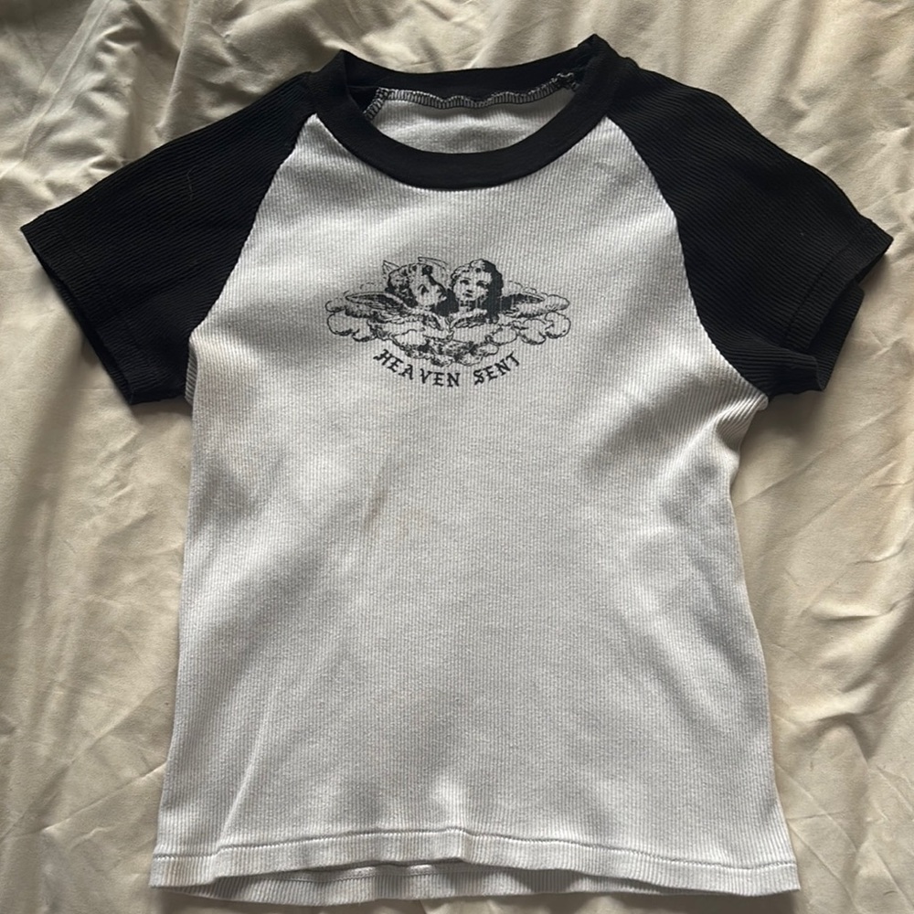 Brandy Melville baby tee